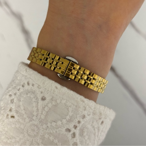 Retro Y2K Gold Vintage Bracelet Watch with Roman Numerals Stainless steel - Picture 4 of 6